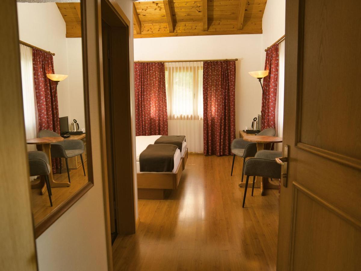 Hotel Massa Blatten bei Naters Esterno foto