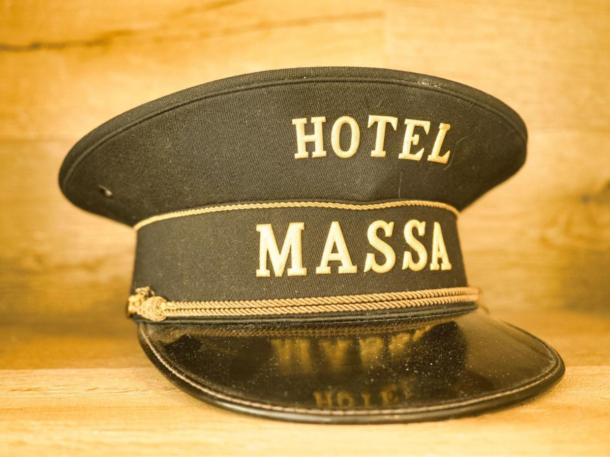 Hotel Massa Blatten bei Naters Esterno foto