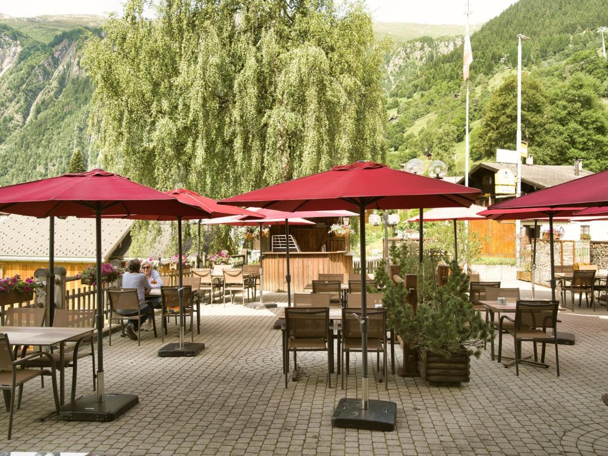 Hotel Massa Blatten bei Naters Esterno foto