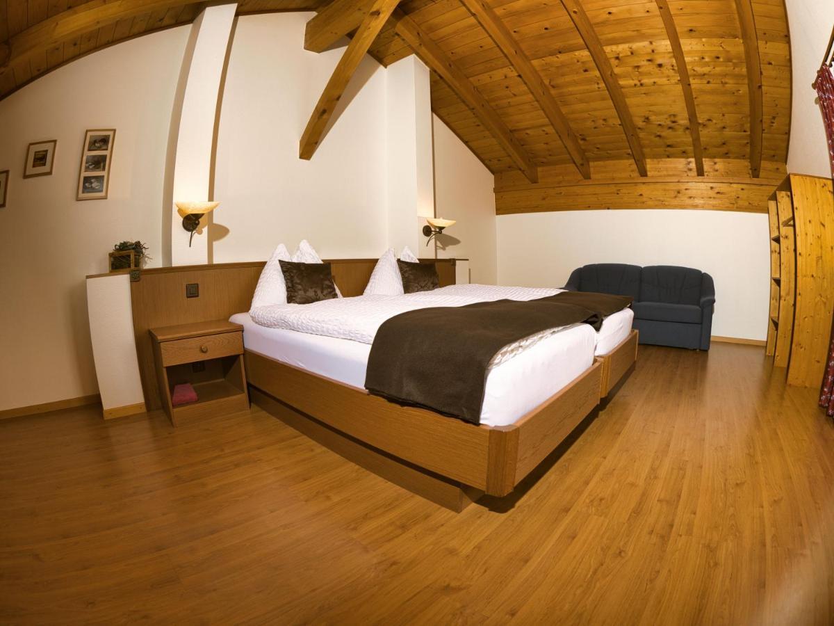 Hotel Massa Blatten bei Naters Esterno foto